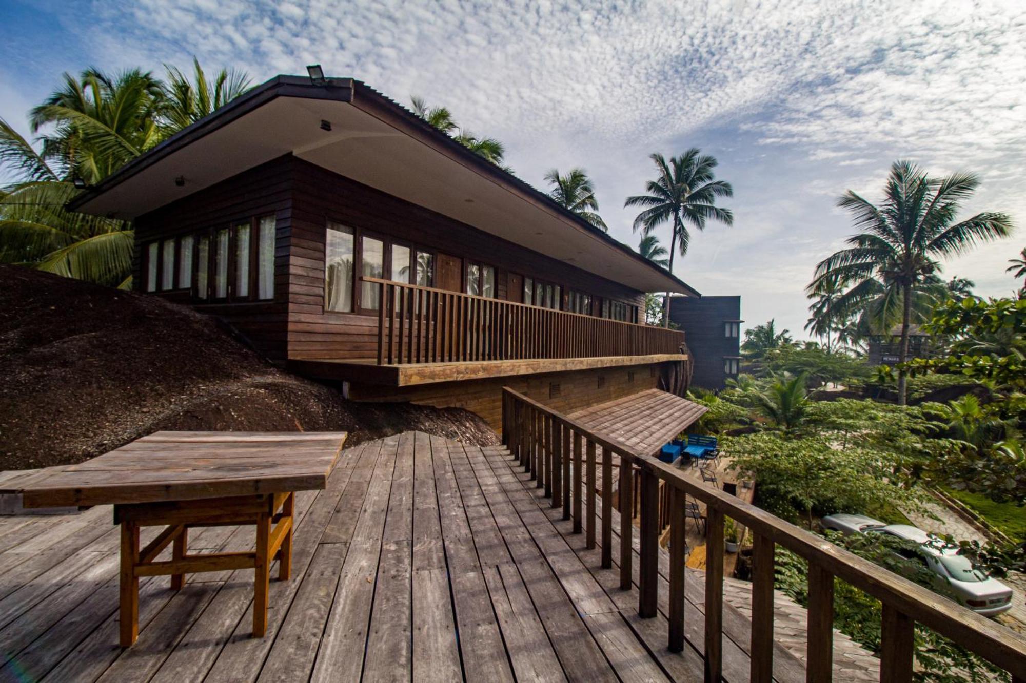 Natuna Dive Resort Ranai Exterior foto