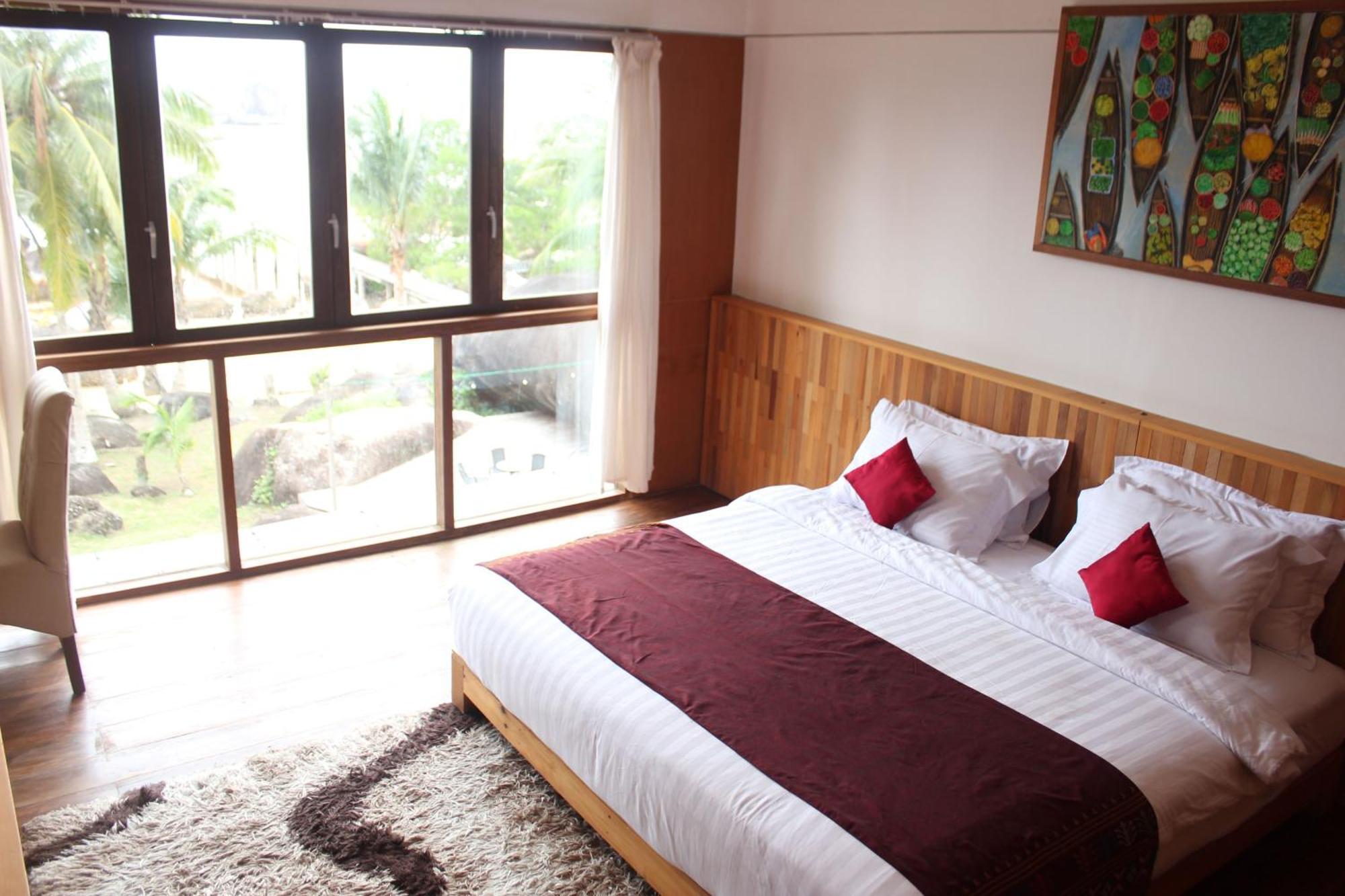 Natuna Dive Resort Ranai Exterior foto